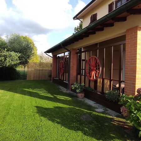 Gli Ulivi Rooms Λούκα Εξωτερικό φωτογραφία