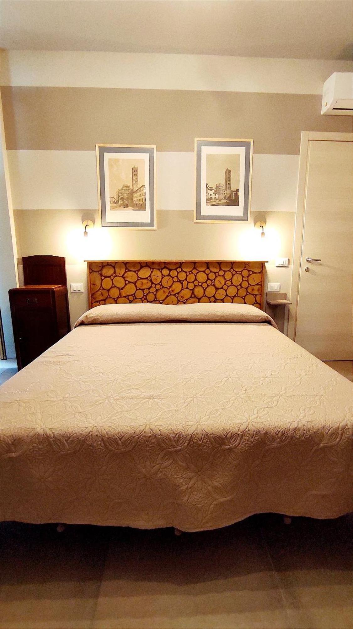 Gli Ulivi Rooms Λούκα Εξωτερικό φωτογραφία