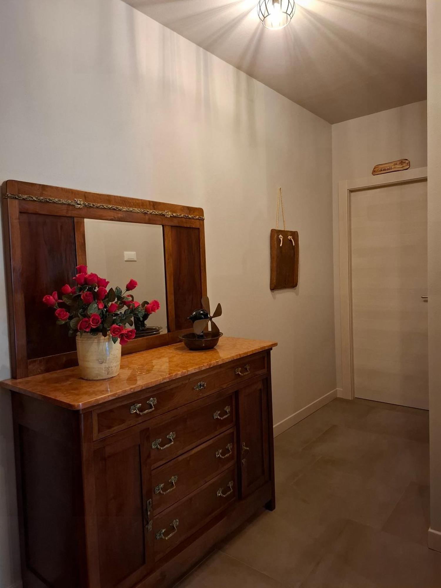 Gli Ulivi Rooms Λούκα Δωμάτιο φωτογραφία